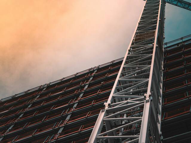 The tower crane from below.